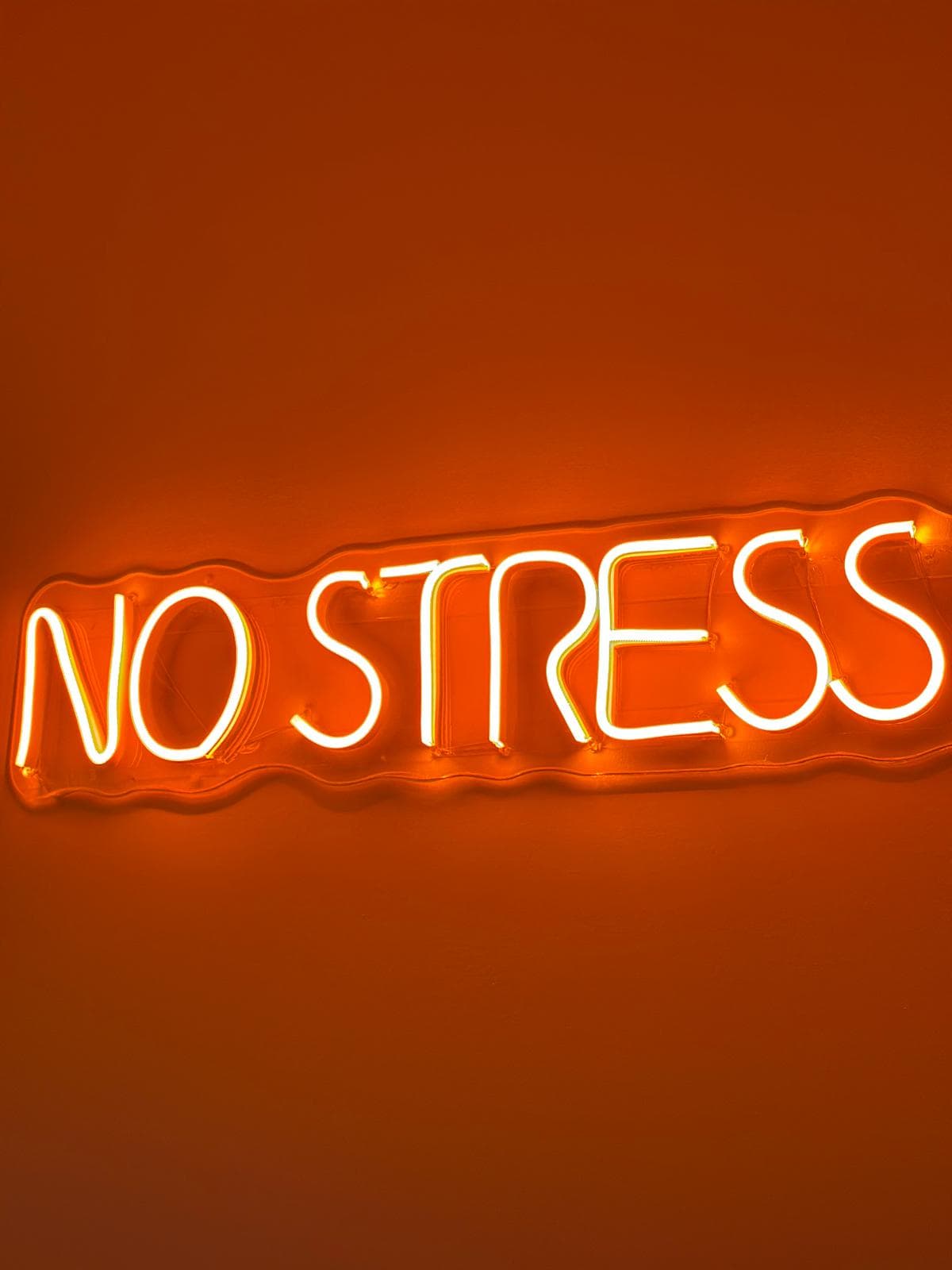 NO STRESS neon detay